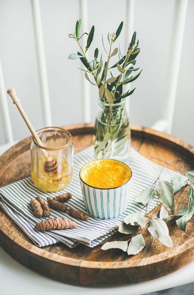 The Benefits of Turmeric and Honey